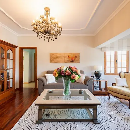 5br - Pool Parking & Tennis Court Villa Las Palmas de Gran Canaria