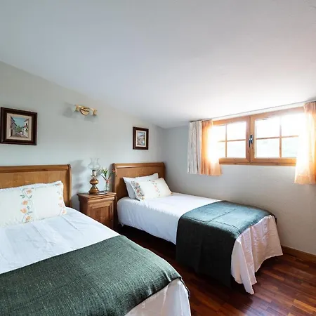 5br - Pool Parking & Tennis Court Villa *