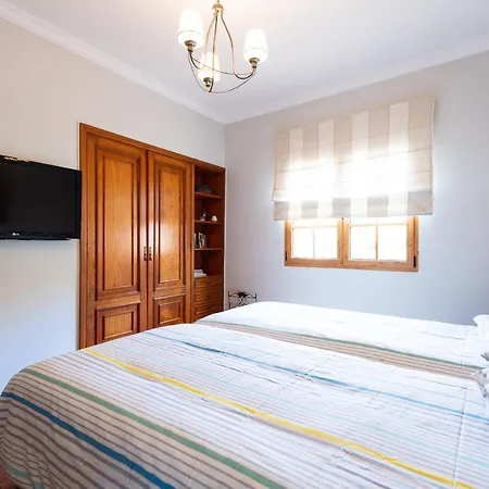 Villa 5br - Pool Parking & Tennis Court