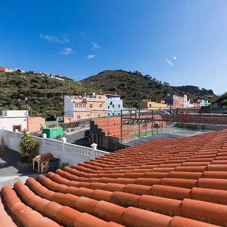 5br - Pool Parking & Tennis Court *